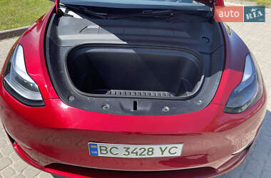 Внедорожник / Кроссовер Tesla Model Y 2024 в 