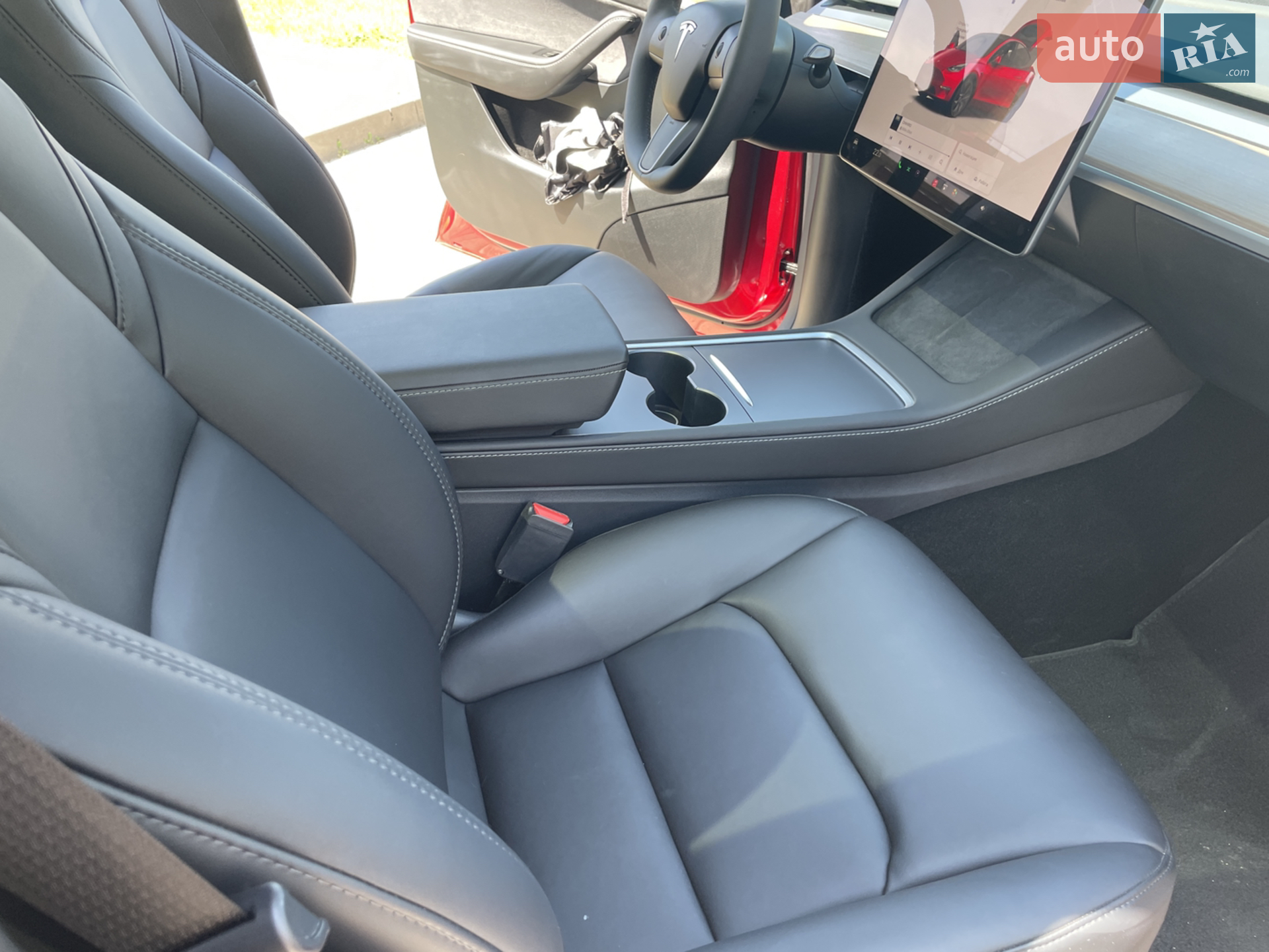 2024 Tesla Model Y - мініатюра 27