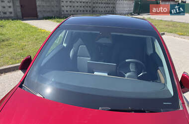 Внедорожник / Кроссовер Tesla Model Y 2024 в Львове