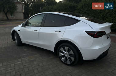 Внедорожник / Кроссовер Tesla Model Y 2021 в 