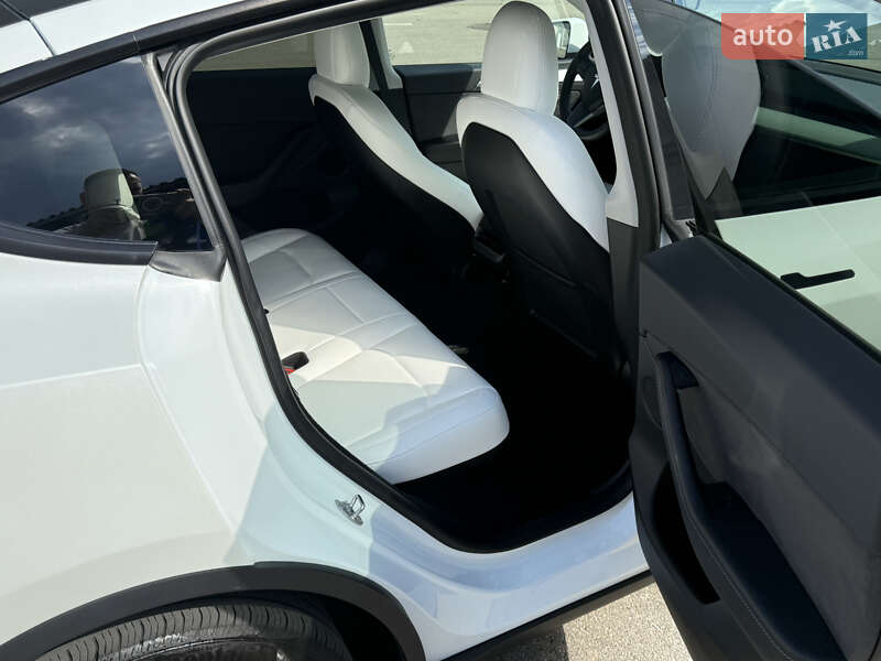 Внедорожник / Кроссовер Tesla Model Y 2022 в Киеве фото 3 Внедорожник / Кроссовер Tesla Model Y 2022 в Киеве