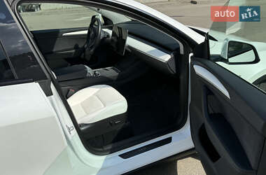 Внедорожник / Кроссовер Tesla Model Y 2022 в 