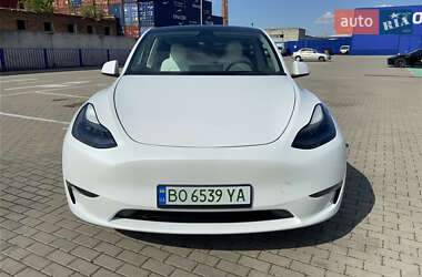 Позашляховик / Кросовер Tesla Model Y 2022 в 