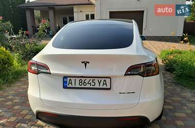 Позашляховик / Кросовер Tesla Model Y 2023 в 