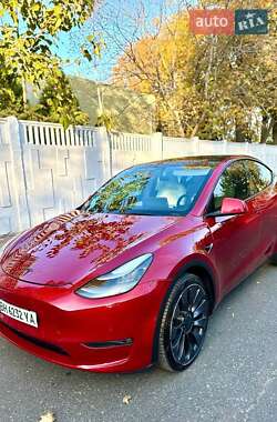 Внедорожник / Кроссовер Tesla Model Y 2021 в 