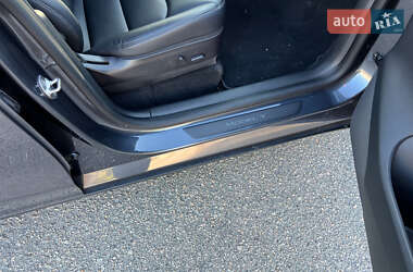 Позашляховик / Кросовер Tesla Model Y 2021 в 