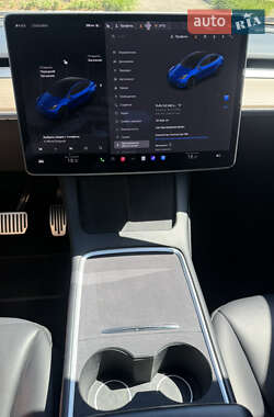 Позашляховик / Кросовер Tesla Model Y 2022 в 