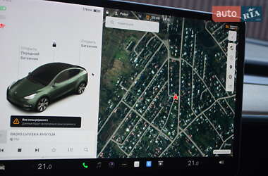 Внедорожник / Кроссовер Tesla Model Y 2021 в 