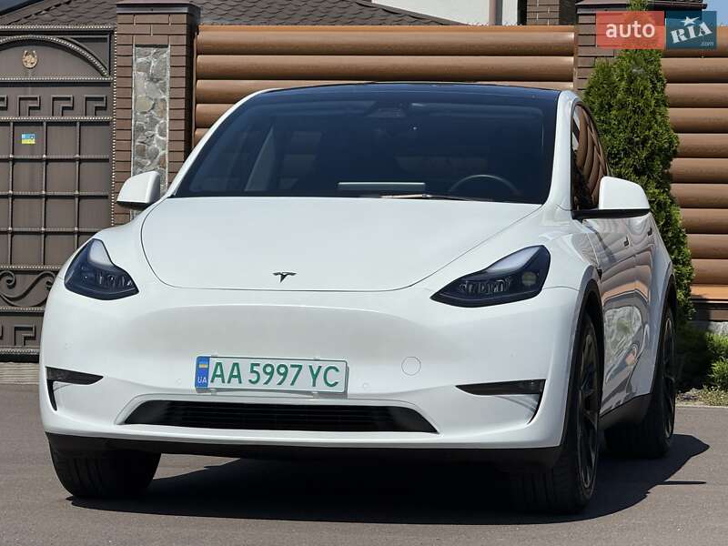 Tesla Model Y 2022