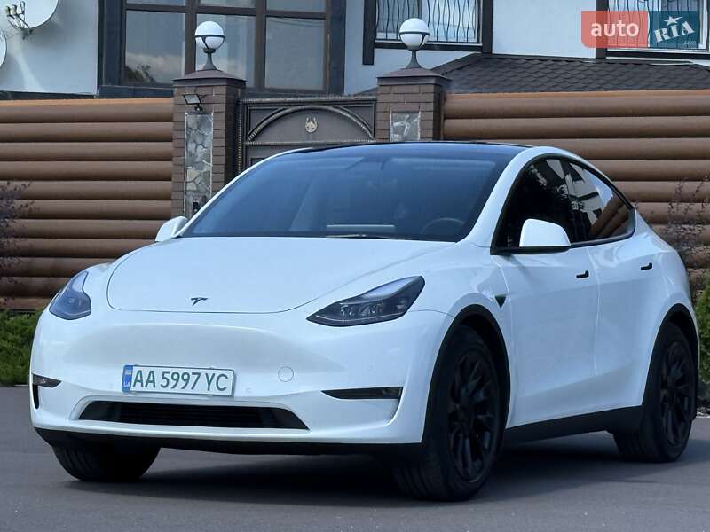 Позашляховик / Кросовер Tesla Model Y 2022 в Києві