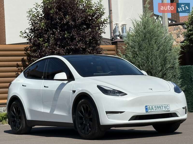Позашляховик / Кросовер Tesla Model Y 2022 в Києві