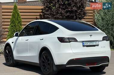 Позашляховик / Кросовер Tesla Model Y 2022 в 