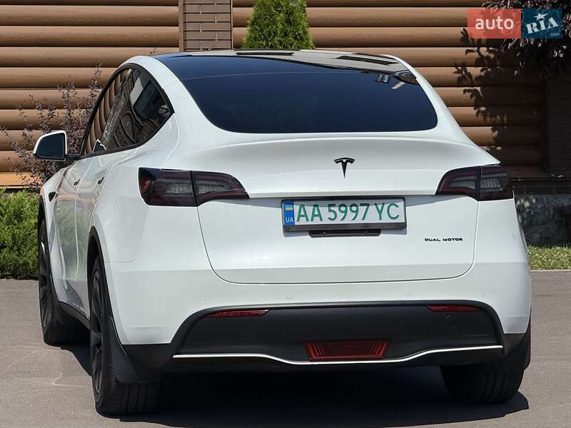 Позашляховик / Кросовер Tesla Model Y 2022 в Києві