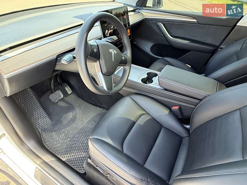 Позашляховик / Кросовер Tesla Model Y 2022 в Києві