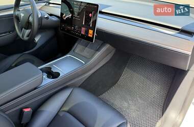 Позашляховик / Кросовер Tesla Model Y 2022 в 