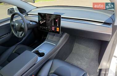 Позашляховик / Кросовер Tesla Model Y 2022 в 