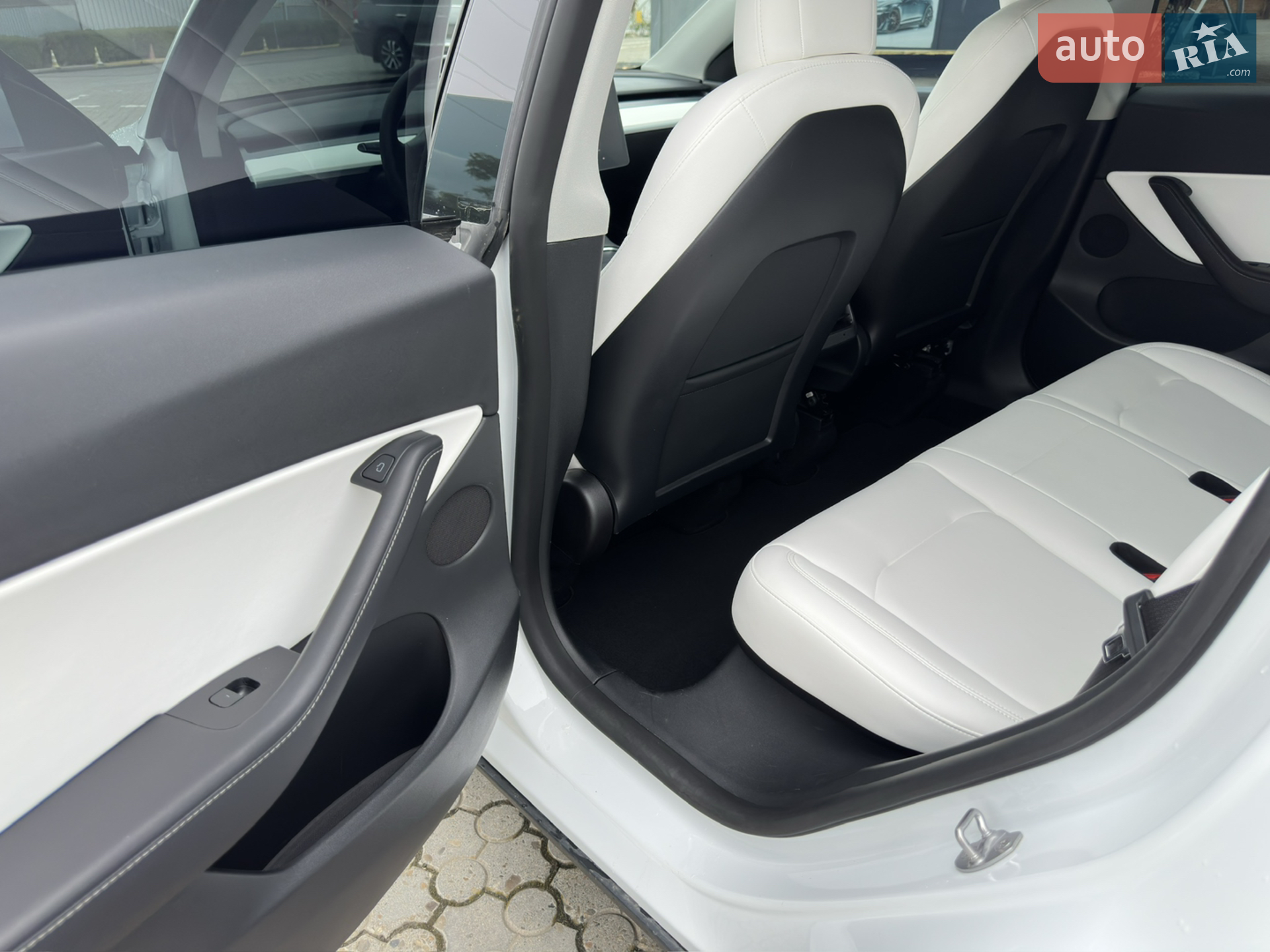 2022 Tesla Model Y - мініатюра 21