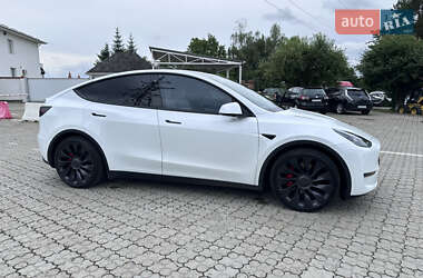 Внедорожник / Кроссовер Tesla Model Y 2022 в 