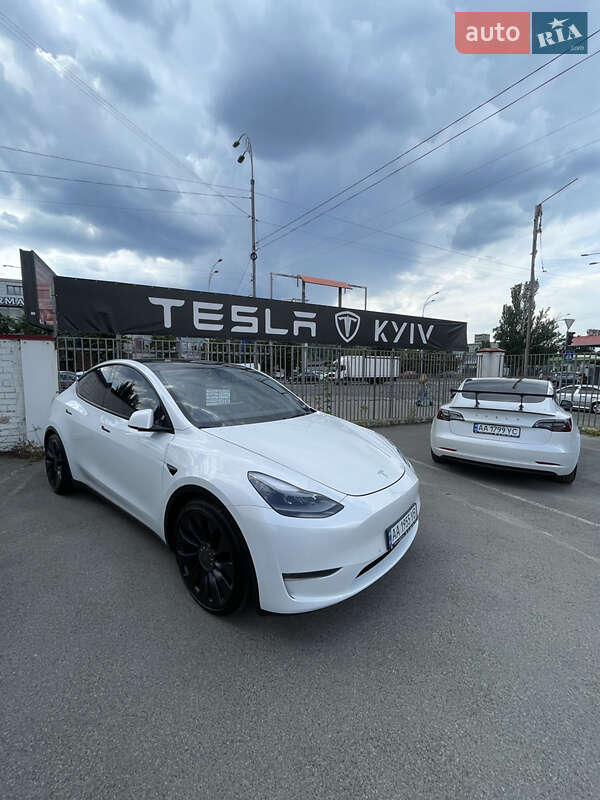 Позашляховик / Кросовер Tesla Model Y 2022 в Києві