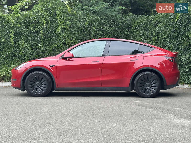 Позашляховик / Кросовер Tesla Model Y 2023 в Києві