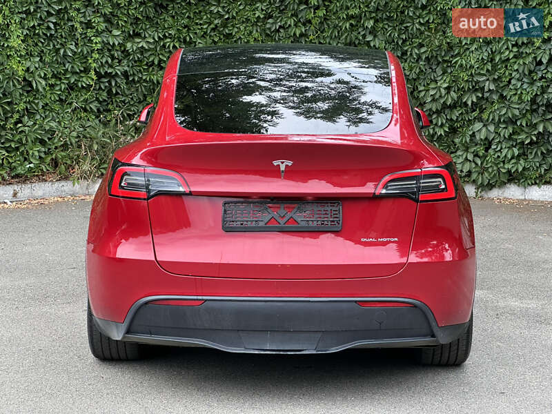 Позашляховик / Кросовер Tesla Model Y 2023 в Києві