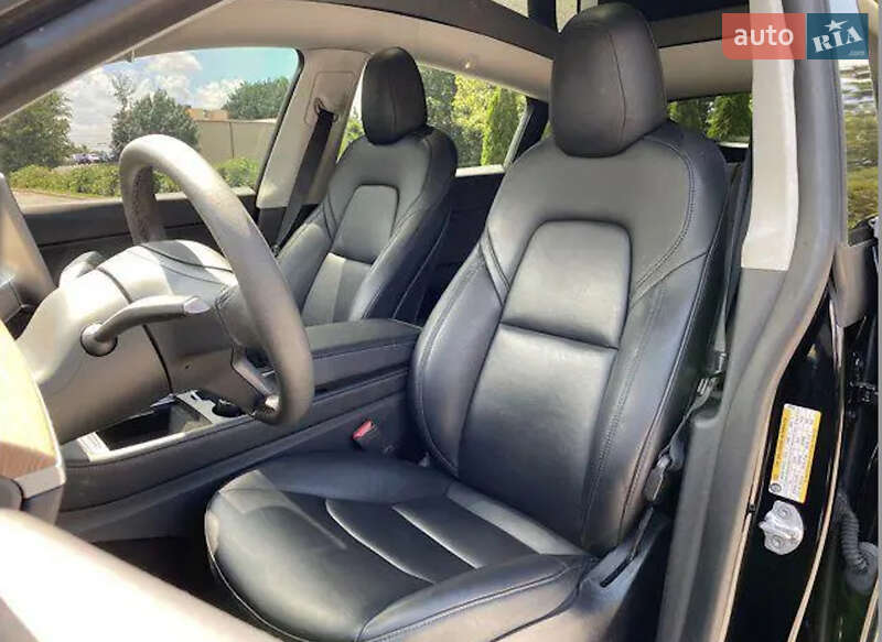 Внедорожник / Кроссовер Tesla Model Y 2022 в Тернополе