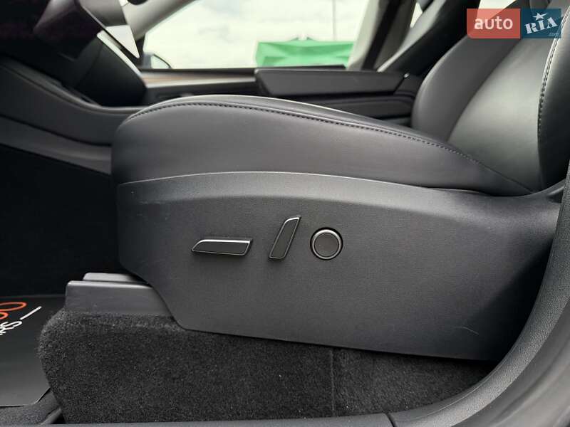Позашляховик / Кросовер Tesla Model Y 2023 в Києві