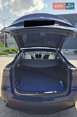 Внедорожник / Кроссовер Tesla Model Y 2023 в 