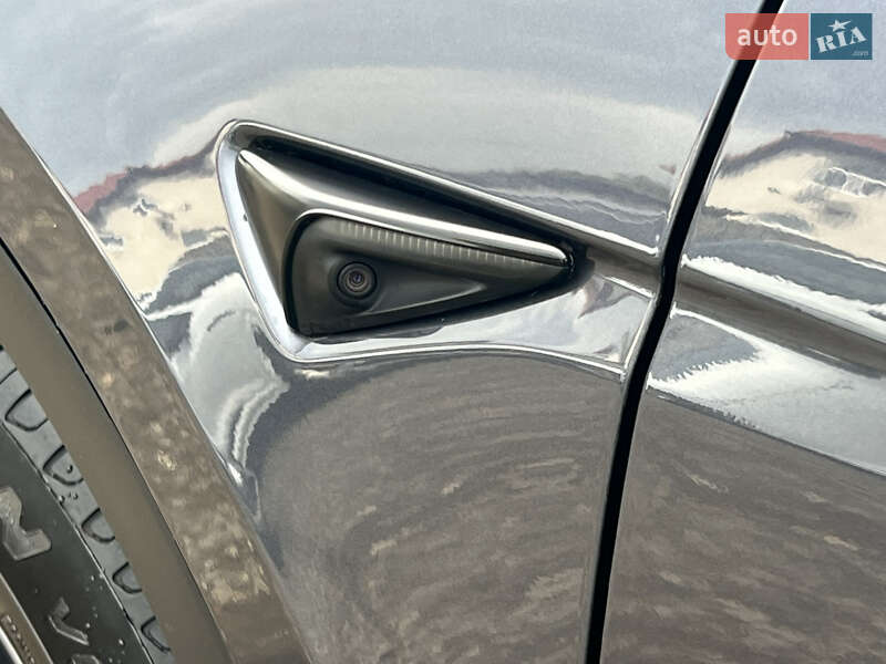Внедорожник / Кроссовер Tesla Model Y 2022 в Луцке