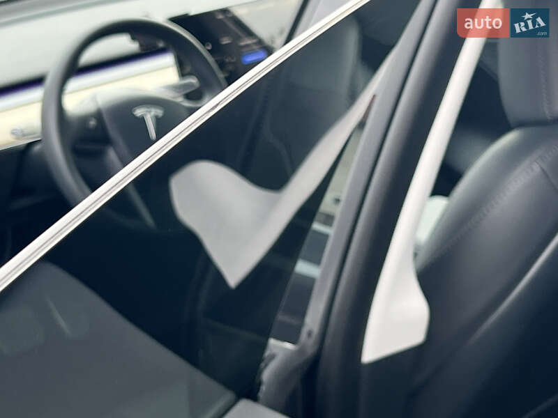 Внедорожник / Кроссовер Tesla Model Y 2022 в Луцке