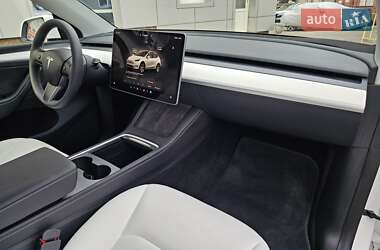 Позашляховик / Кросовер Tesla Model Y 2023 в 