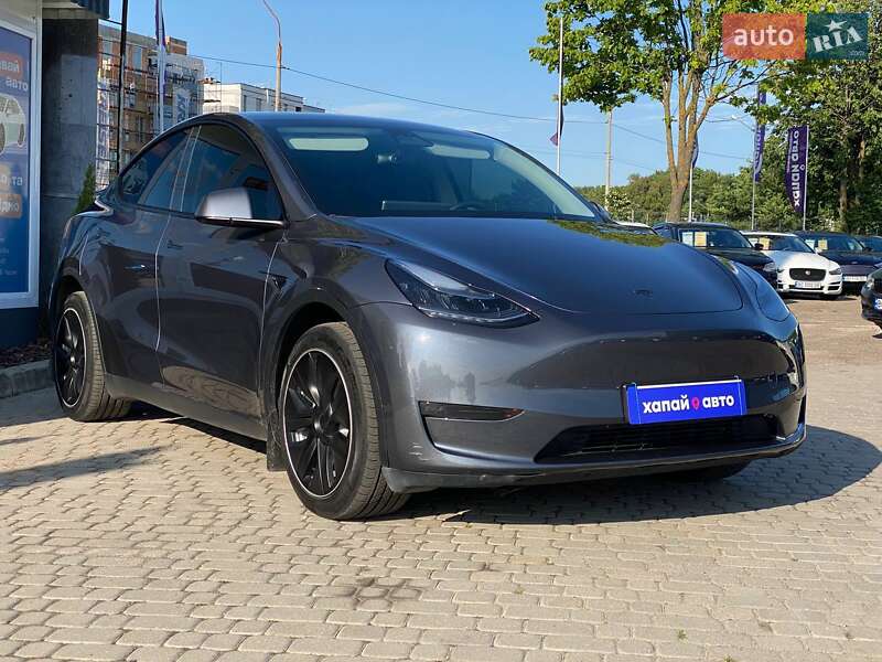 Позашляховик / Кросовер Tesla Model Y 2022 в Львові