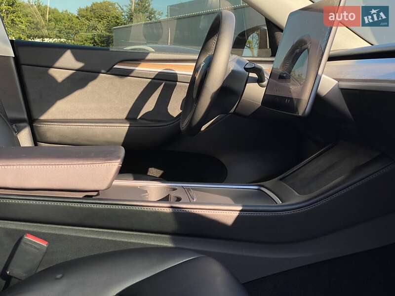 Позашляховик / Кросовер Tesla Model Y 2022 в Львові