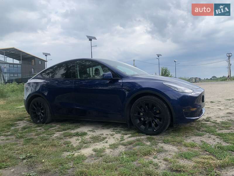 Позашляховик / Кросовер Tesla Model Y 2021 в Тернополі