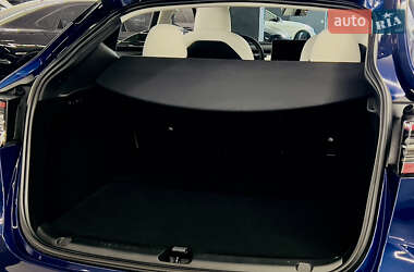 Позашляховик / Кросовер Tesla Model Y 2023 в 