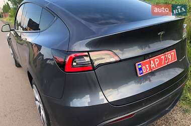 Позашляховик / Кросовер Tesla Model Y 2021 в 