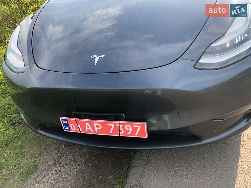Позашляховик / Кросовер Tesla Model Y 2021 в Луцьку