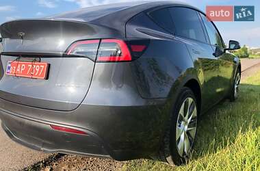 Позашляховик / Кросовер Tesla Model Y 2021 в 
