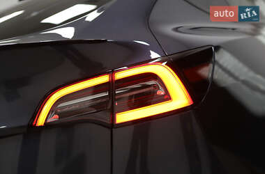 Позашляховик / Кросовер Tesla Model Y 2021 в 