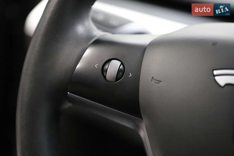 Внедорожник / Кроссовер Tesla Model Y 2021 в Дрогобыче