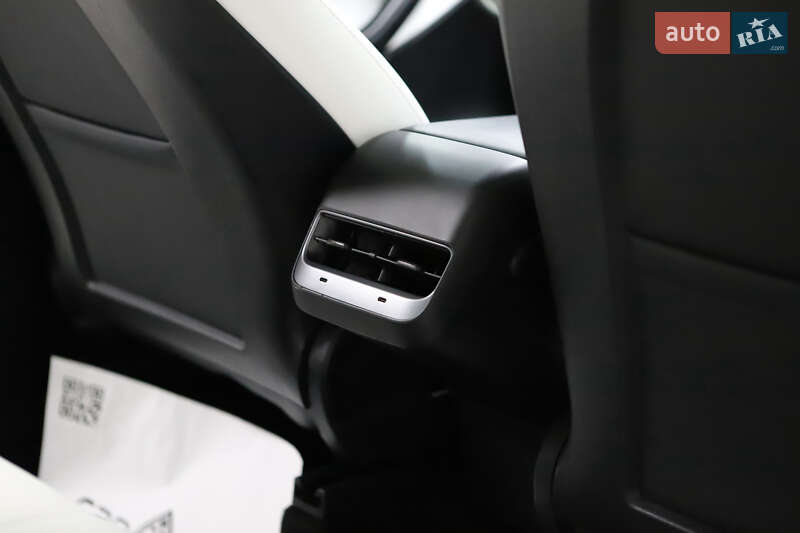Внедорожник / Кроссовер Tesla Model Y 2021 в Дрогобыче