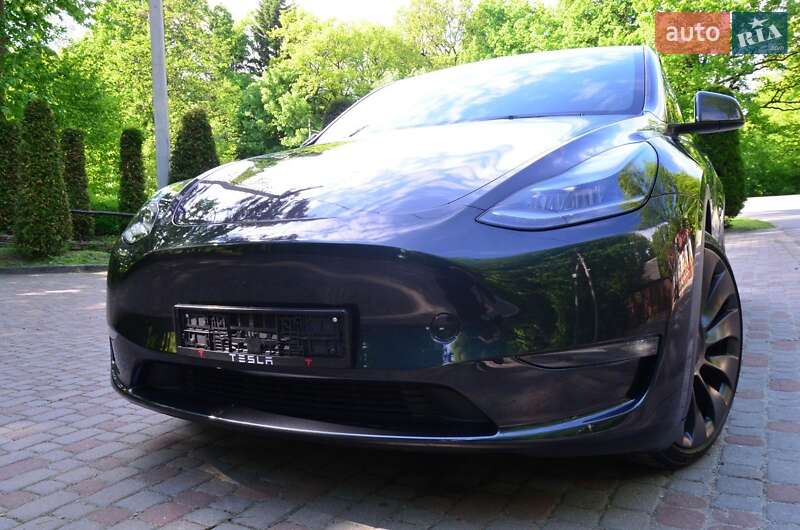 Внедорожник / Кроссовер Tesla Model Y 2024 в Дрогобыче