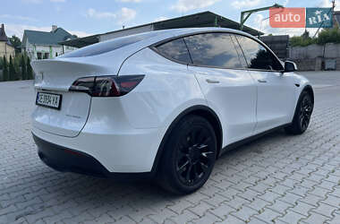 Позашляховик / Кросовер Tesla Model Y 2023 в 