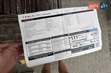 Позашляховик / Кросовер Tesla Model Y 2022 в 