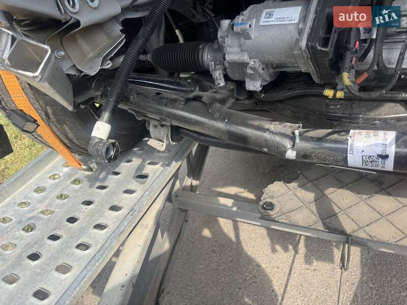 Внедорожник / Кроссовер Tesla Model Y 2022 в Ровно
