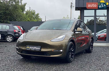 Внедорожник / Кроссовер Tesla Model Y 2021 в 