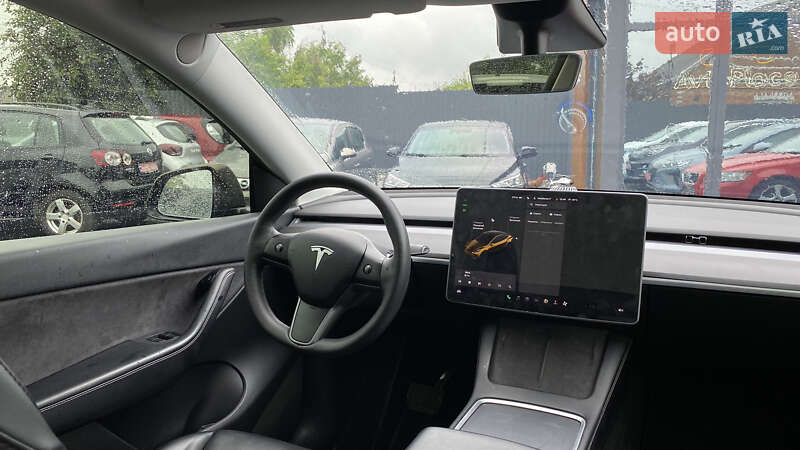 Позашляховик / Кросовер Tesla Model Y 2021 в Луцьку
