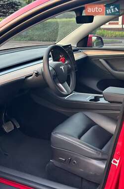 Внедорожник / Кроссовер Tesla Model Y 2022 в 