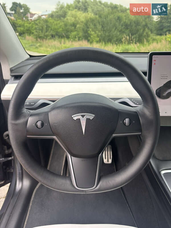 Внедорожник / Кроссовер Tesla Model Y 2021 в Львове