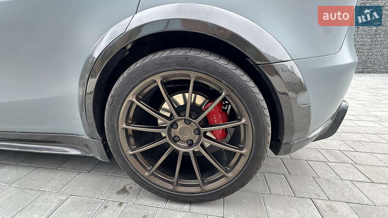 Внедорожник / Кроссовер Tesla Model Y 2021 в Луцке